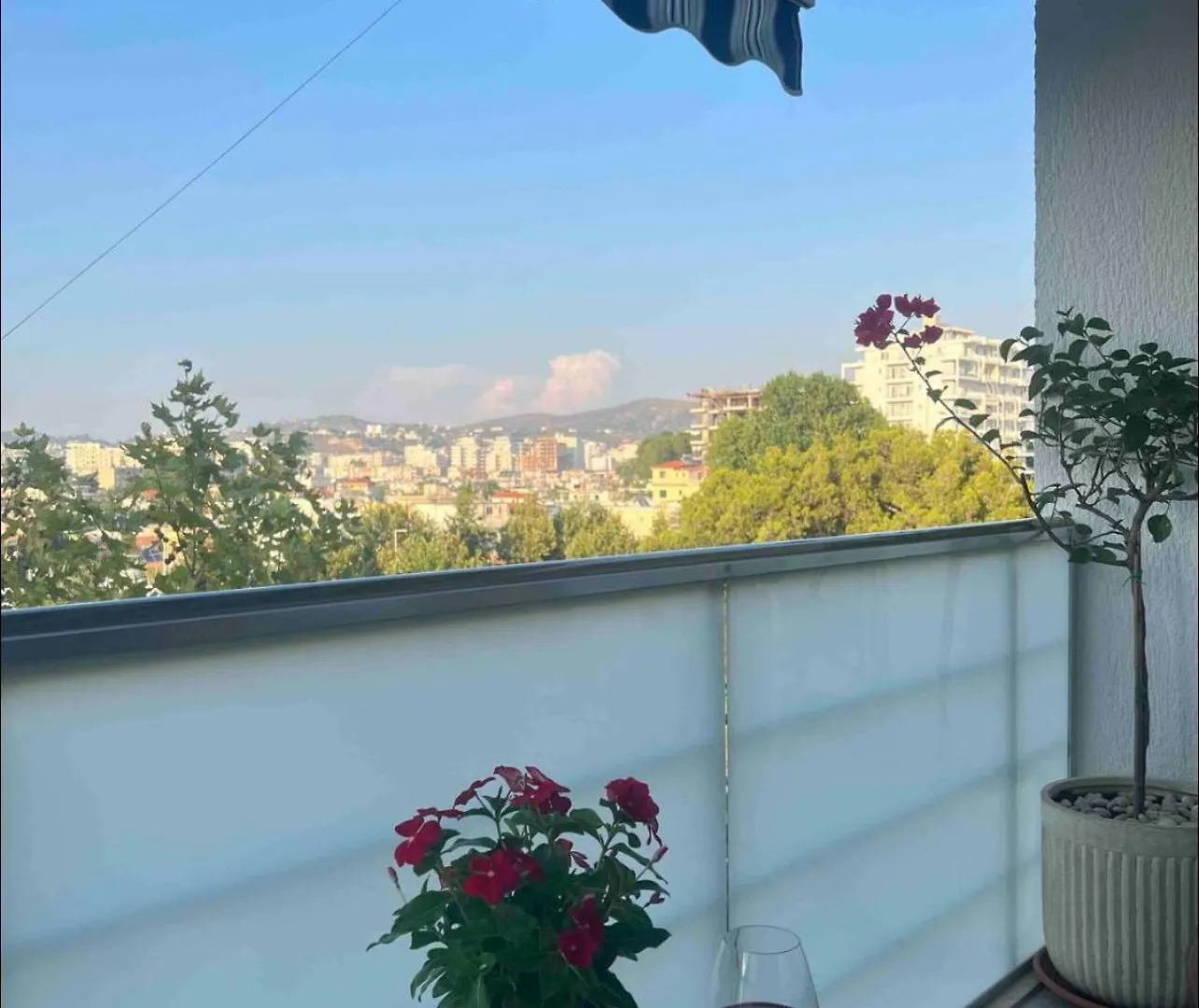 Sea La Vie - Beachside Apartment Vlore