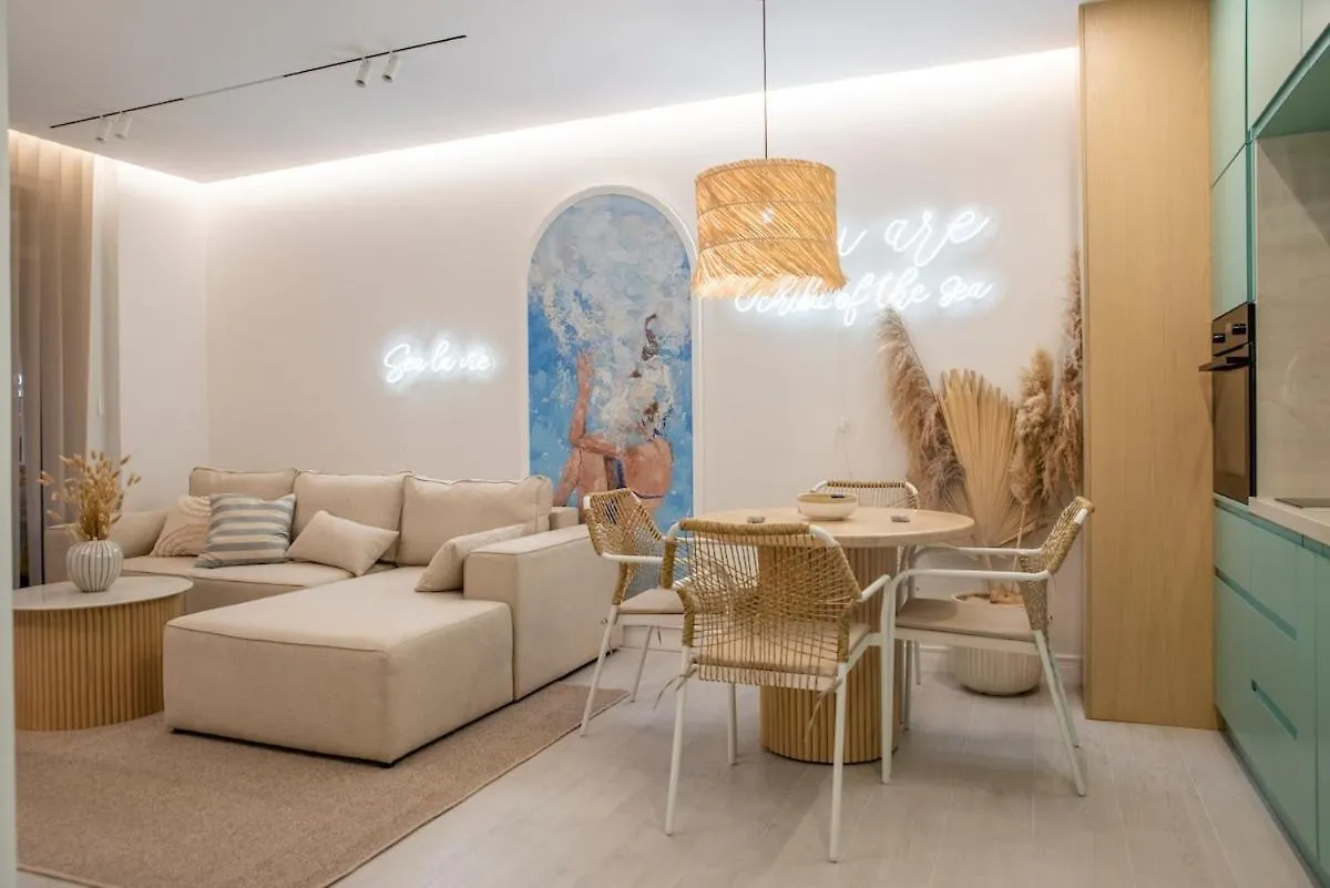 Sea La Vie - Beachside Apartment Vlore